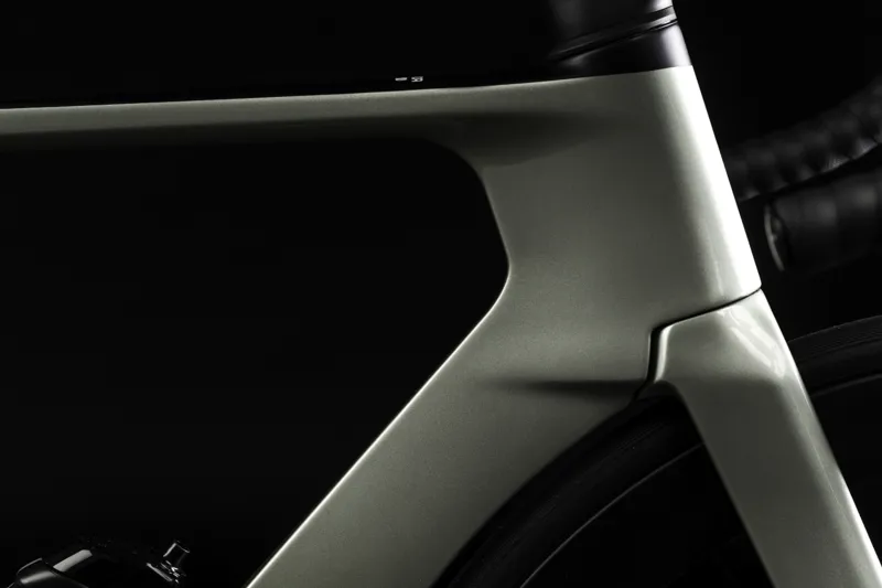 Orbea Orca Aero M20i LTD Ultegra Di2 Disc Carbon Road Bike Red Wine/Raw-3